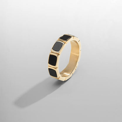 Onyx Stone Band Ring (Gold)