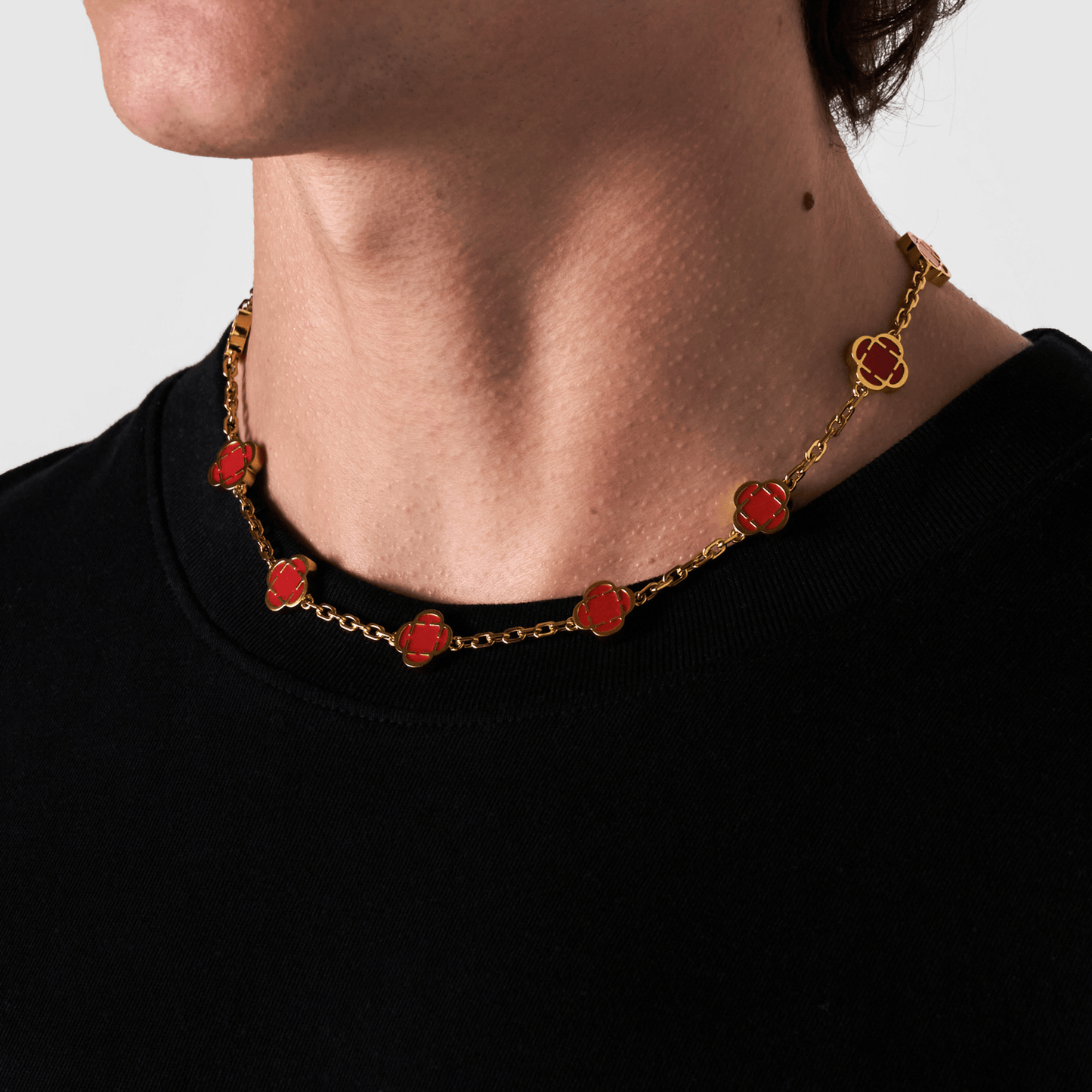 Light Red Clover Stone Necklace (Gold)