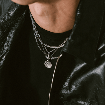 Compass Pendant (Silver)