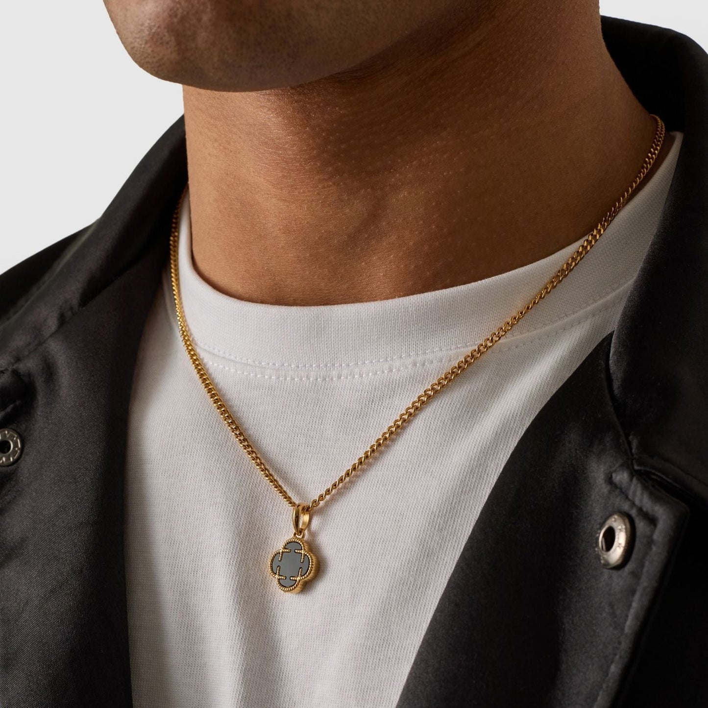 Onyx Clover Stone Pendant (Gold)